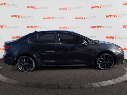 Used 2022 Toyota Corolla SE w/ Carpet Mat Package (TMS) FWD image 6