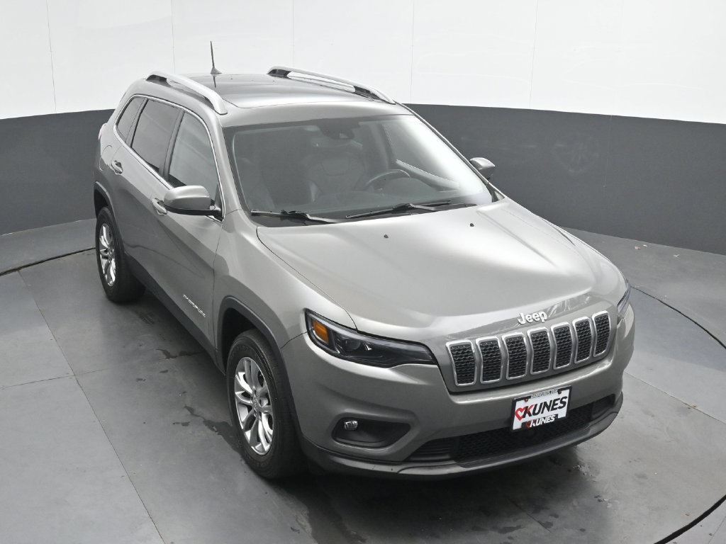 Used 2021 Jeep Cherokee Latitude Lux w/ Sun & Sound Group AWD/4WD image 37