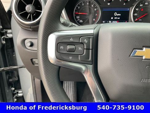 Used 2025 Chevrolet Blazer LT image 35