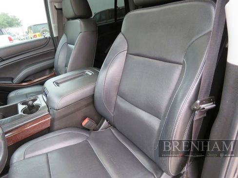 Used 2018 GMC Yukon SLT w/ Premium Edition image 18