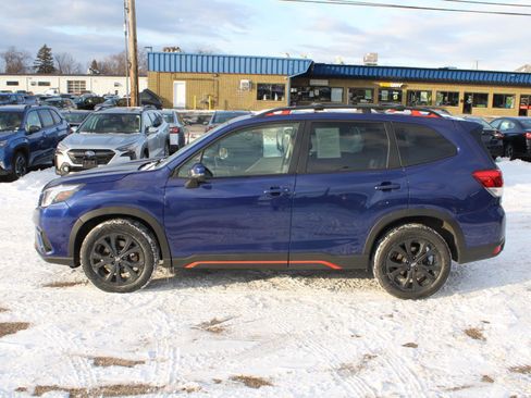 Used 2023 Subaru Forester Sport image 5