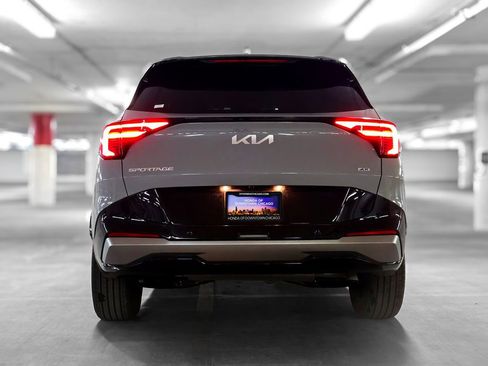 Used 2026 Kia Sportage SX image 8