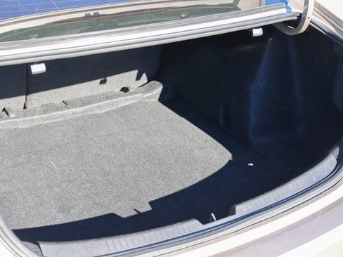 Used 2022 Chevrolet Malibu LT image 8