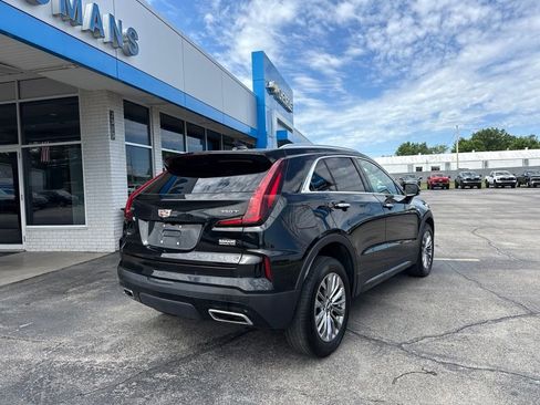 Used 2024 Cadillac XT4 Premium Luxury w/ Cold Weather Package AWD/4WD image 4
