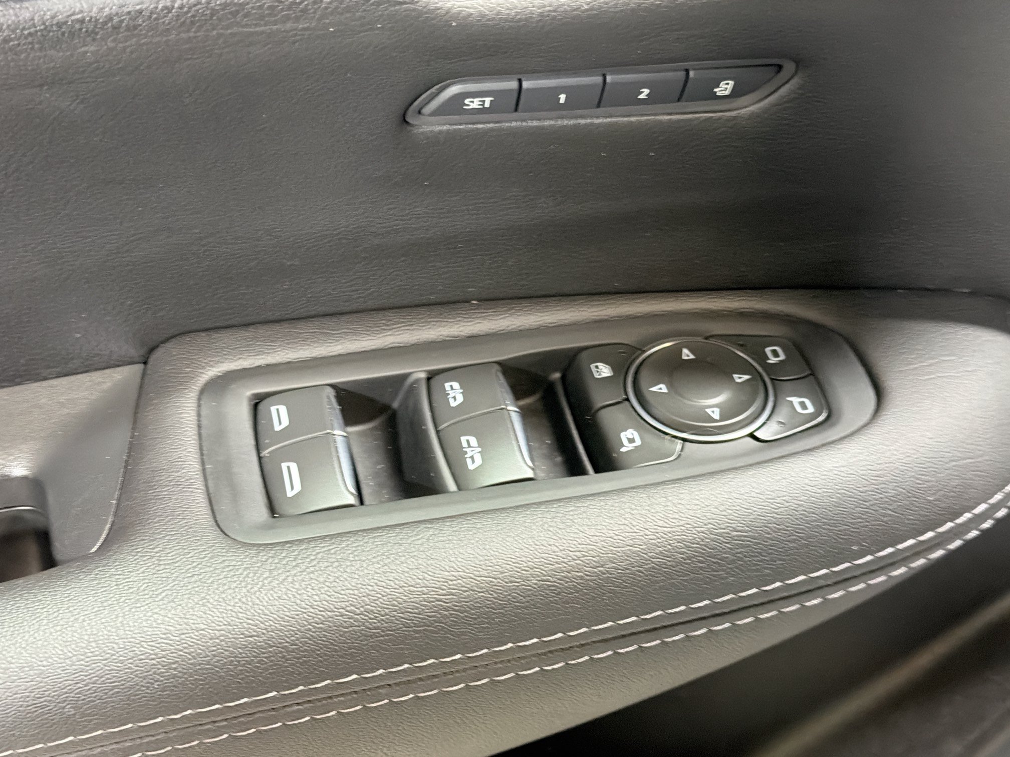 Used 2025 Cadillac XT5 Premium Luxury FWD image 22
