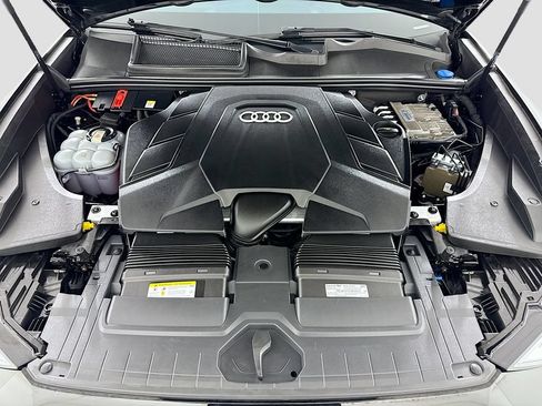 Used 2021 Audi Q8 Prestige w/ Prestige Package AWD/4WD image 29