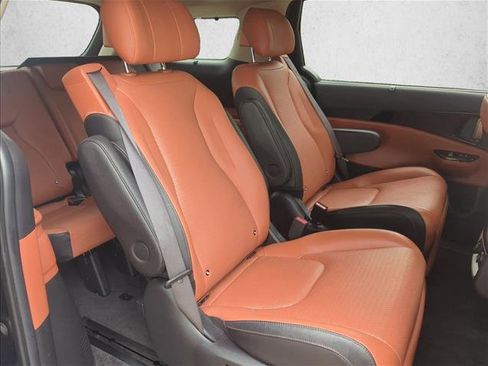 Used 2024 Kia Carnival SX Prestige FWD image 26