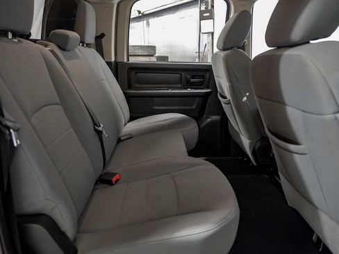 Used 2013 RAM 1500 Express image 32