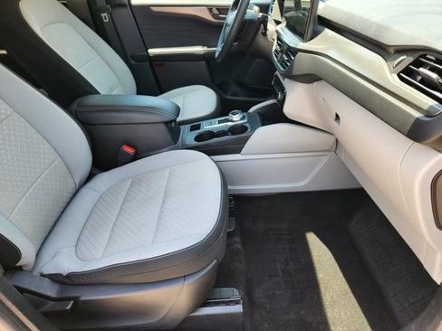 Used 2024 Ford Escape Active w/ Tech Pack #1 FWD image 12