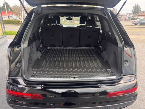 Used 2018 Audi Q7 3.0T image 9
