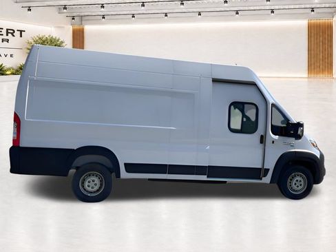 New 2025 RAM ProMaster 3500 FWD image 15