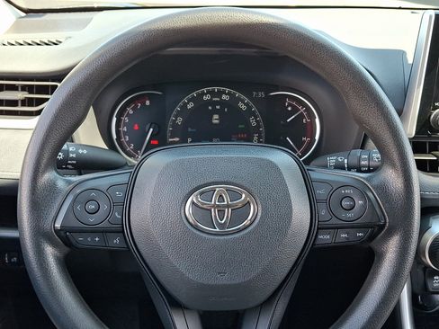 Used 2024 Toyota RAV4 XLE AWD/4WD image 20
