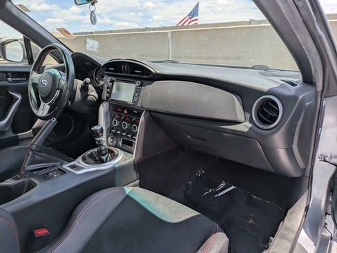 Used 2016 Subaru BRZ Limited w/ Popular Package #6A RWD image 13