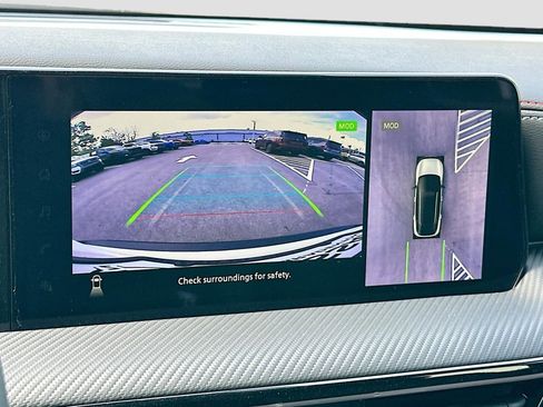 New 2025 Nissan Kicks SR image 8