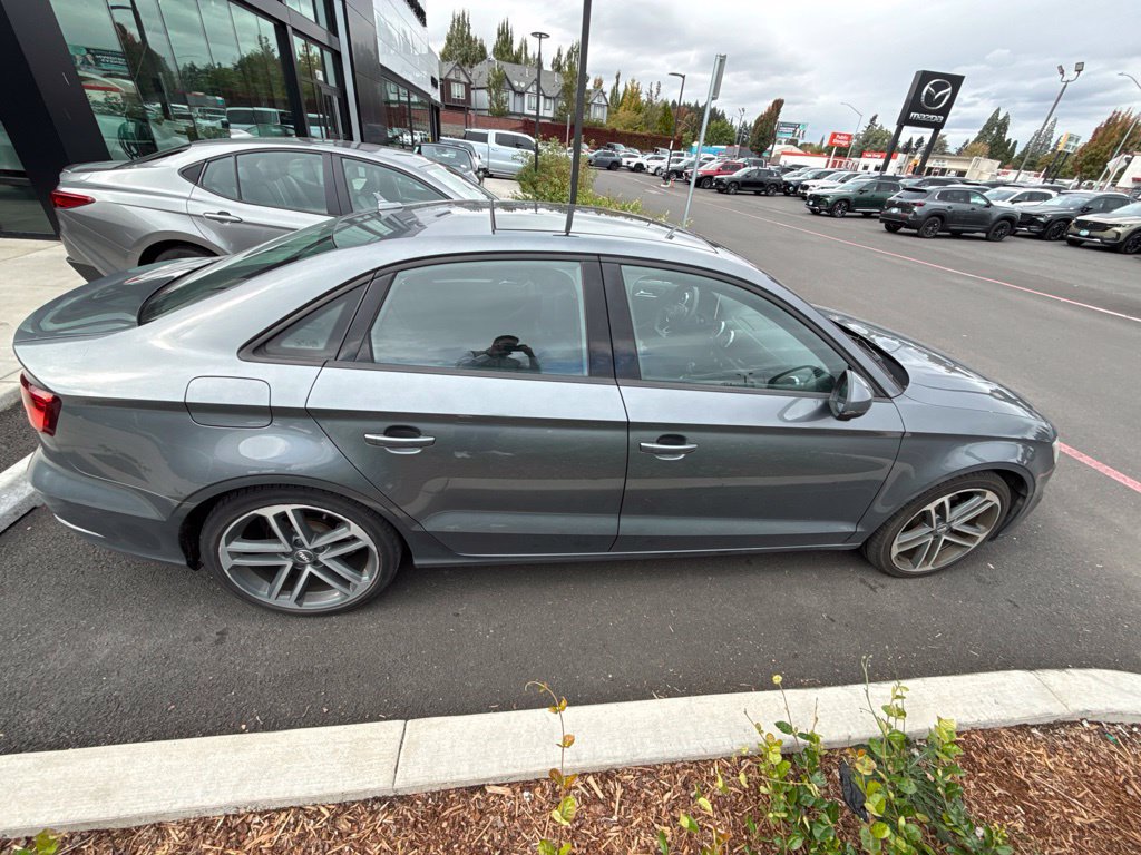 Used 2018 Audi A3 2.0T Premium w/ Convenience Package FWD image 5
