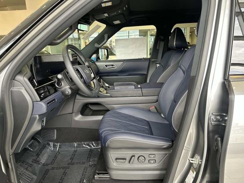 New 2026 INFINITI QX80 4WD w/ Sport Exterior Package image 10