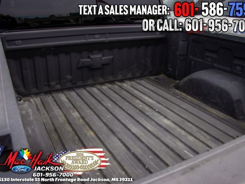 Used 2023 Chevrolet Silverado 1500 RST AWD/4WD image 9