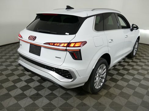 New 2026 Audi Q3 quattro 2.0T AWD/4WD image 28