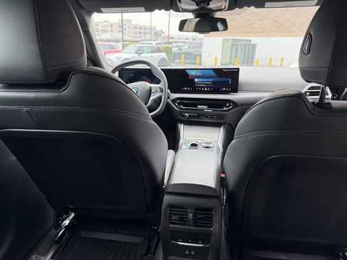 Used 2025 BMW i4 eDrive40 w/ Premium Package RWD image 16