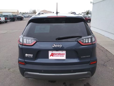 Used 2019 Jeep Cherokee Limited AWD/4WD image 6