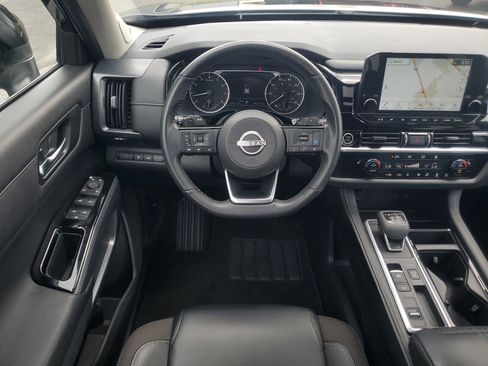 Used 2023 Nissan Pathfinder SL w/ SL Premium Package FWD image 23