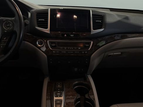 Used 2016 Honda Pilot Elite image 10