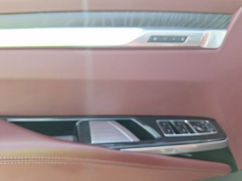 Used 2025 Cadillac Escalade Sport w/ LPO, ONYX Package image 17