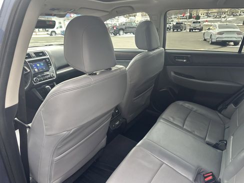 Used 2018 Subaru Outback 2.5i Limited image 25