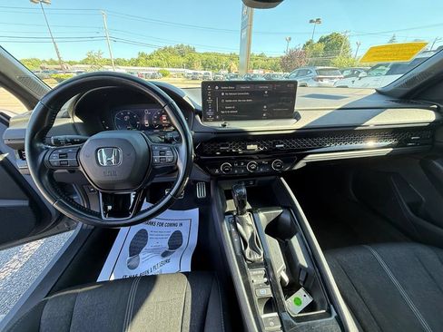 Used 2023 Honda Accord Sport image 13