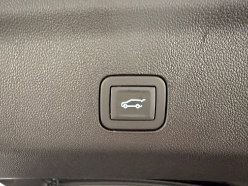 New 2026 Chevrolet Tahoe High Country image 9