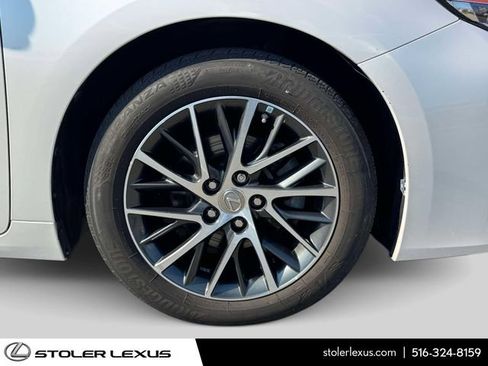 Used 2017 Lexus ES 350 w/ Navigation System Package FWD image 8