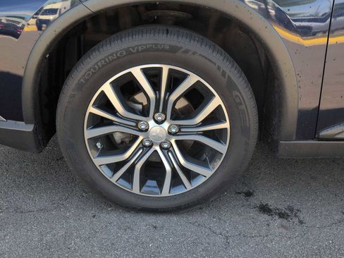 Used 2016 Mitsubishi Outlander SEL AWD/4WD image 14