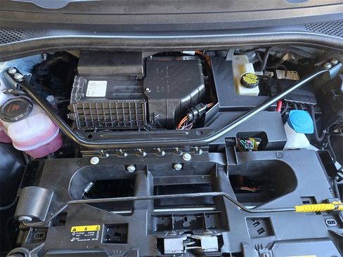 Certified 2024 Volkswagen ID.4 S image 24