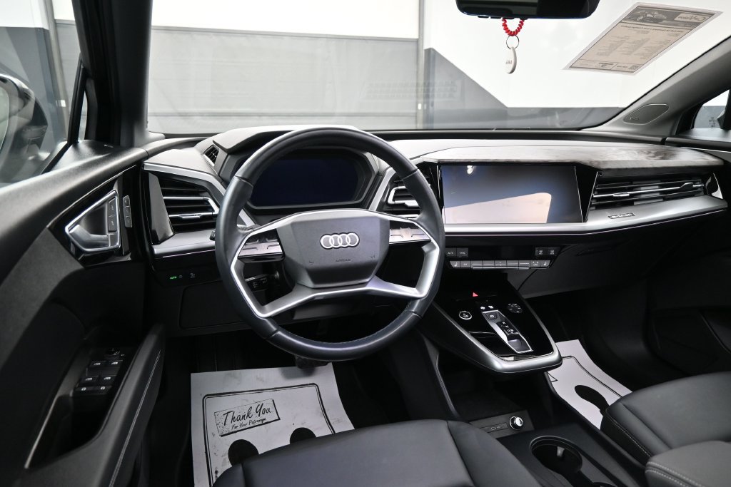 Used 2024 Audi Q4 e-tron Prestige AWD/4WD image 28