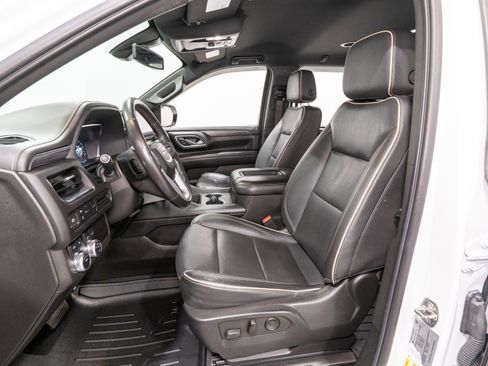 Used 2022 GMC Yukon XL SLT image 15