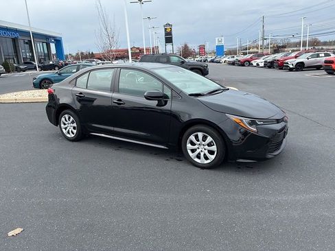 Certified 2024 Toyota Corolla LE image 4