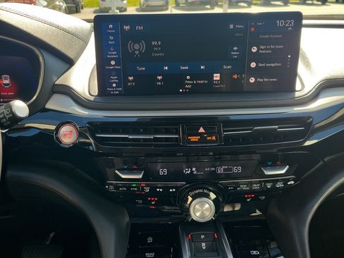 Used 2025 Acura MDX w/ Technology Package AWD/4WD image 24