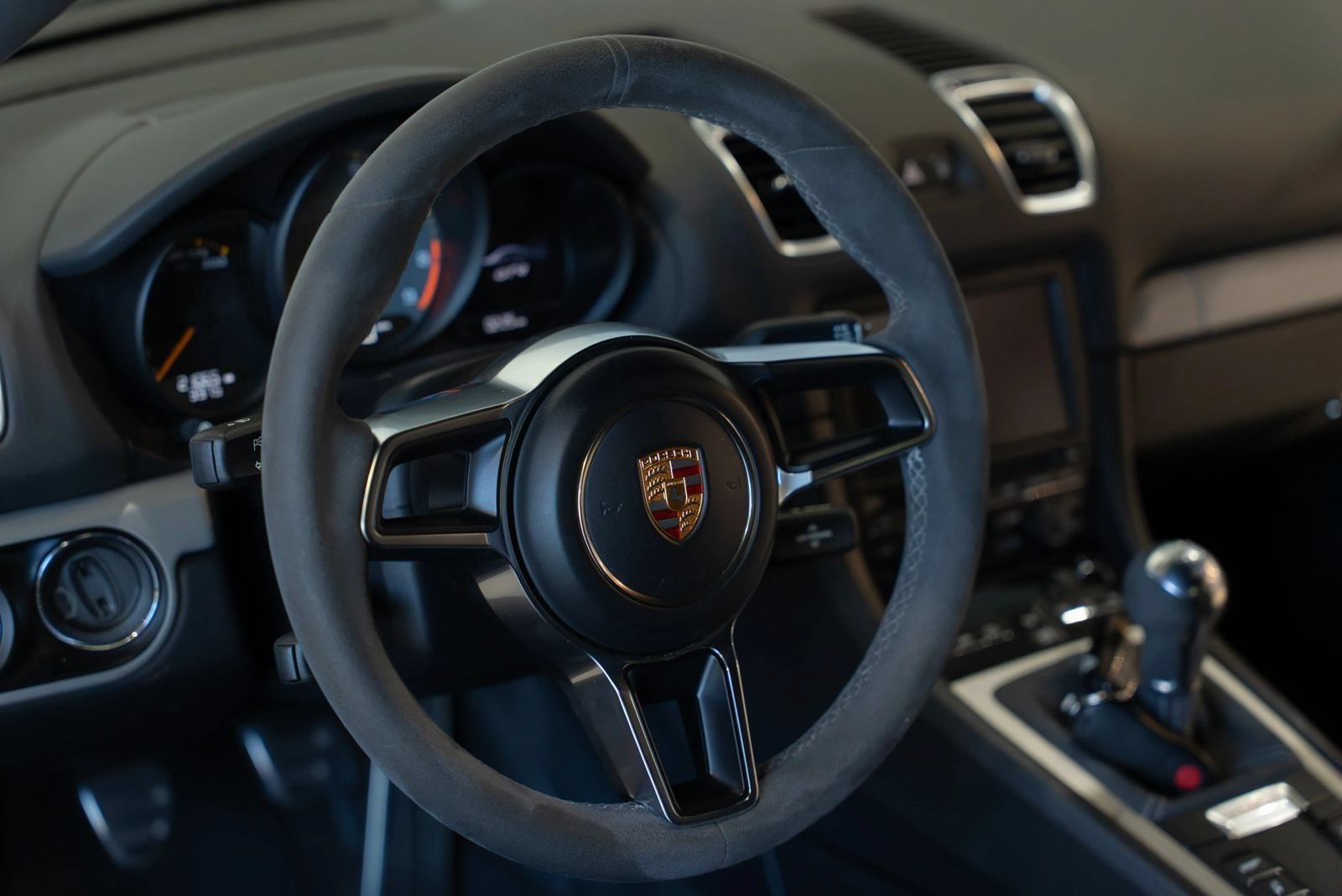 Used 2016 Porsche Cayman GT4 RWD image 32