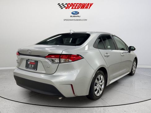 Used 2024 Toyota Corolla LE FWD image 6