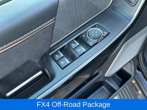 Used 2023 Ford F150 Platinum w/ FX4 Off-Road Package AWD/4WD image 14