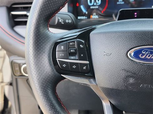 Certified 2025 Ford Explorer ST-Line image 31
