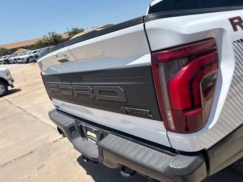 Used 2025 Ford F150 Raptor AWD/4WD image 11