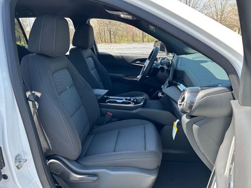 New 2026 Chevrolet Equinox LT image 43