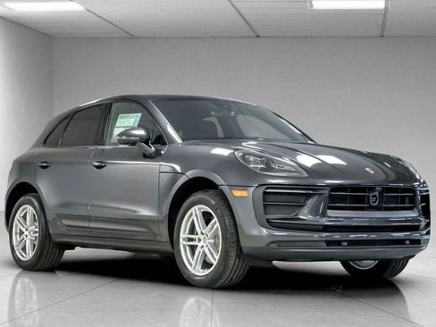 Certified 2025 Porsche Macan image 87