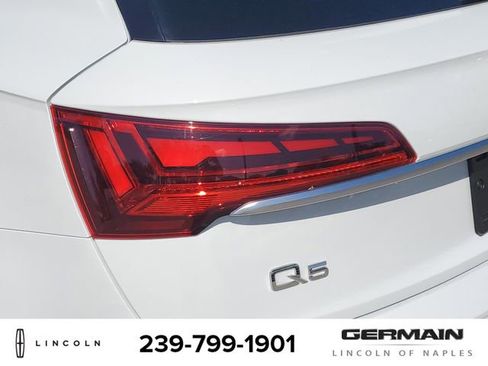 Used 2024 Audi Q5 2.0T Premium w/ Convenience Package image 15