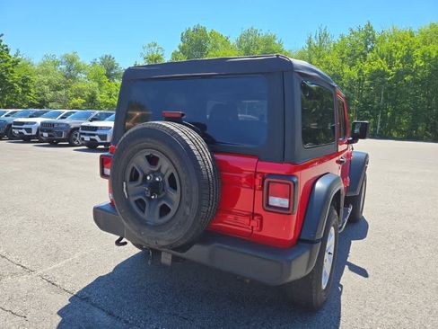 Used 2019 Jeep Wrangler Sport AWD/4WD image 5