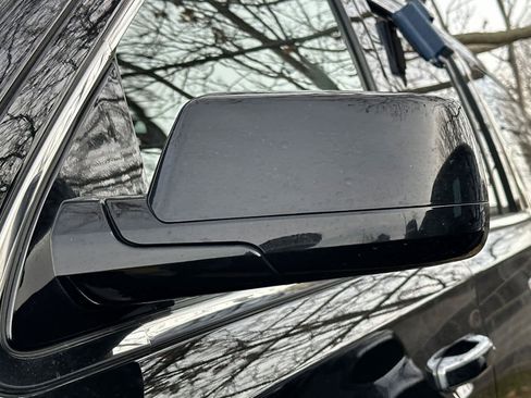 Used 2018 GMC Yukon Denali w/ Open Road Package image 9