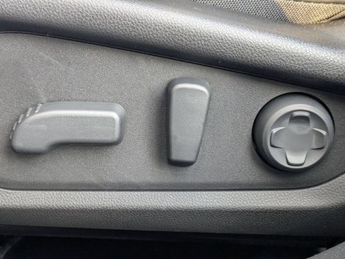 New 2026 Subaru Outback Touring image 21