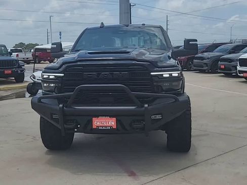 Used 2025 RAM 2500 Laramie w/ Night Edition AWD/4WD image 3