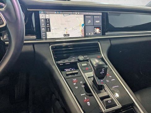 Used 2017 Porsche Panamera image 15